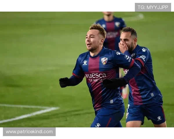 西甲新赛季前瞻豪门争霸格局解析与黑马崛起趋势展望